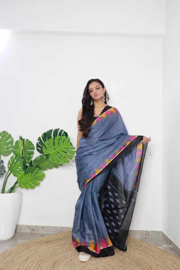 HANDICRAFT_WOMEN'S_Ikkat_PRINT_PURE_SOFT_COTTON_SAREE_WITH_BLOUSE_PIECE_With_Blouse_Piece